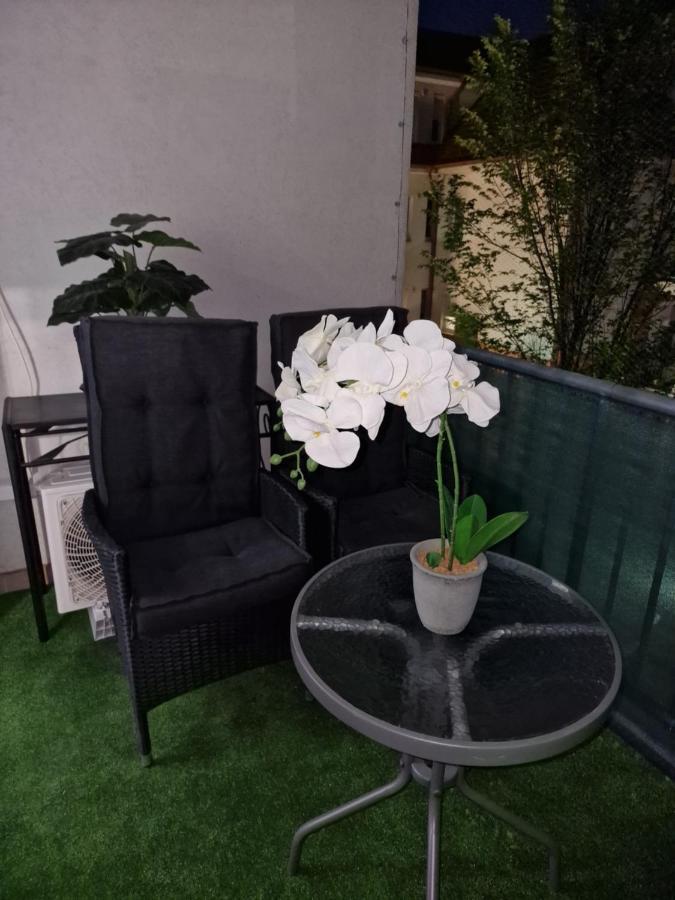 TILLA Stúdió Apartman Hajdúszoboszló Exterior foto