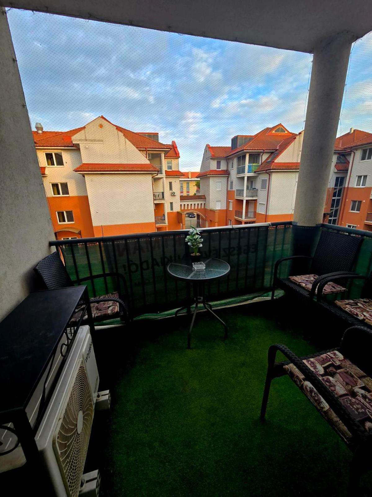 TILLA Stúdió Apartman Hajdúszoboszló Exterior foto